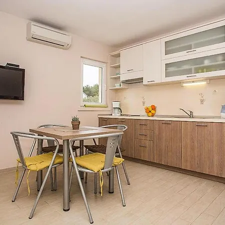 Julija Cin101017 Cyc Apartman